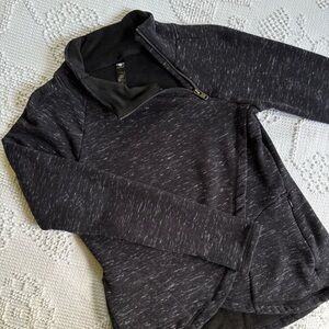 90‎ Degree by Reflex womens size Small heather black asymmetrical fleece sweater